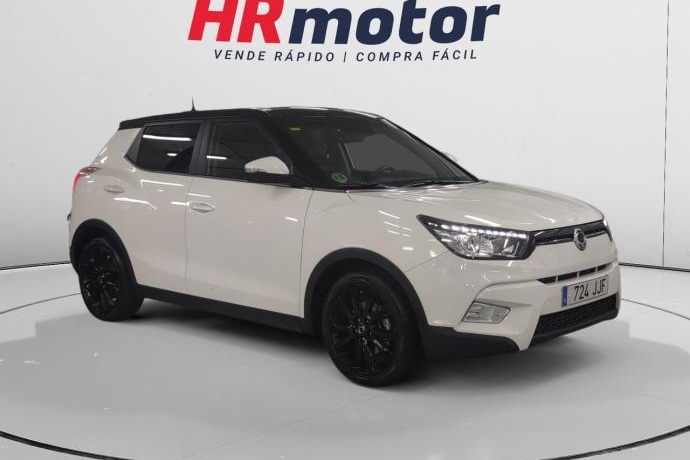 SSANGYONG TIVOLI D16T Premium 4x2 85 kW (115 CV)