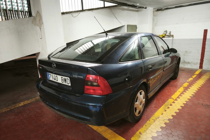 OPEL VECTRA 1.6 16V