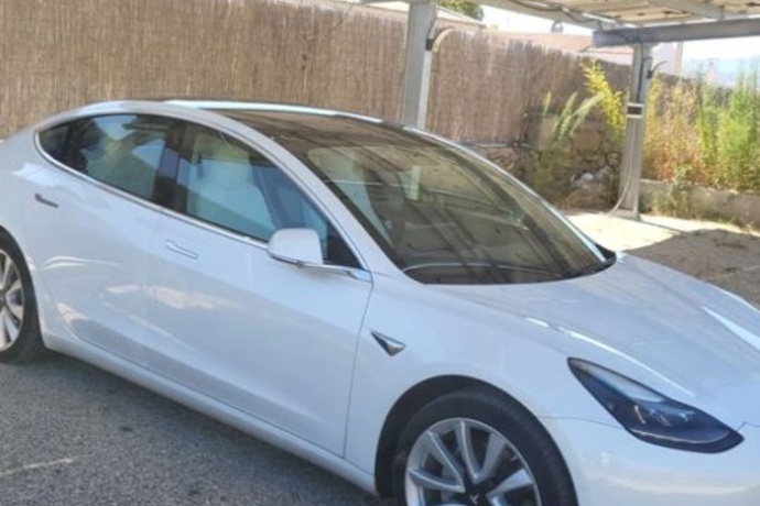 TESLA MODEL 3 Model 3 Standard RWD Plus