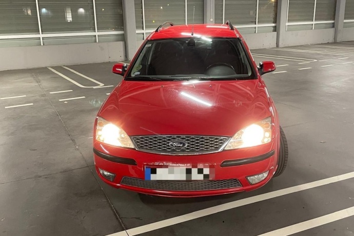 FORD MONDEO 2.0 FFV TITANIUM