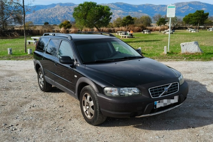 VOLVO XC70 2.4 D5 KINETIC
