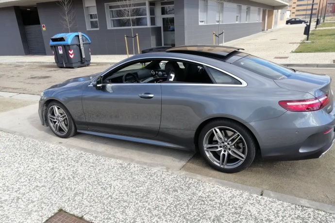 MERCEDES-BENZ E 400