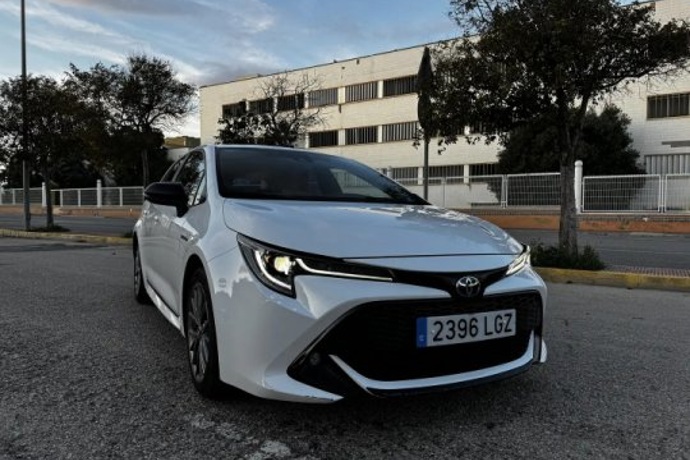 TOYOTA COROLLA 125H Feel!