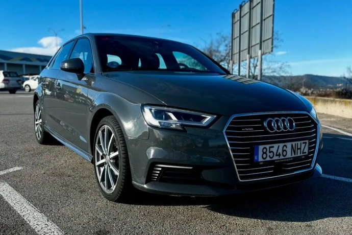 AUDI A3 Sportback 40 e-tron S tronic S line